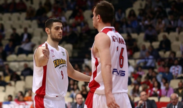 &Tau;&iota; &theta;&alpha; &chi;&rho;&epsilon;&iota;&alpha;&sigma;&tau;&epsilon;ί &nu;&alpha; &kappa;ά&nu;&omicron;&upsilon;&nu; &omicron; &Pi;&alpha;&pi;&alpha;&pi;έ&tau;&rho;&omicron;&upsilon; &mu;&epsilon; &tau;&omicron;&nu; &Alpha;&gamma;&rho;&alpha;&beta;ά&nu;&eta;