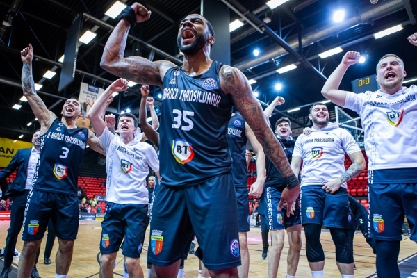 BCL Playoffs: &Phi;&alpha;&beta;&omicron;&rho;ί &kappa;&alpha;&iota; "&mu;&alpha;ύ&rho;&alpha; ά&lambda;&omicron;&gamma;&alpha;"