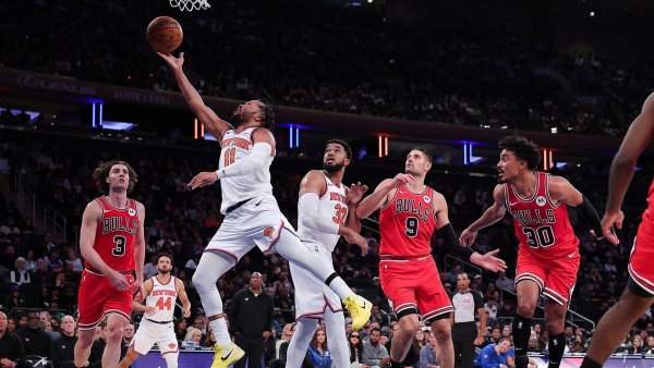 &Omicron;&iota; Knicks &kappa;&alpha;&iota; &eta; &alpha;&nu;&alpha;&zeta;ή&tau;&eta;&sigma;&eta; &tau;&eta;&sigmaf; &mu;&pi;&alpha;&sigma;&kappa;&epsilon;&tau;&iota;&kappa;ή&sigmaf; &delta;&eta;&mu;&omicron;&kappa;&rho;&alpha;&tau;ί&alpha;&sigmaf;