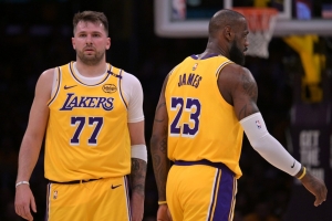 &Eta; &iota;&delta;&iota;&alpha;ί&tau;&epsilon;&rho;&eta; offseason &tau;&omega;&nu; Lakers
