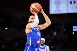 &Omicron; &Nu;&omicron;&upsilon;ά &tau;&eta;&sigmaf; &Gamma;&alpha;&lambda;&lambda;ί&alpha;&sigmaf; &kappa;&alpha;&iota; &tau;&omicron;&upsilon; Ά&rho;&eta;